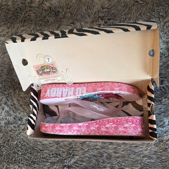Ed Hardy koi fish graphic wedge Flip Flop sandal in original box 7 - Picture 11 of 11